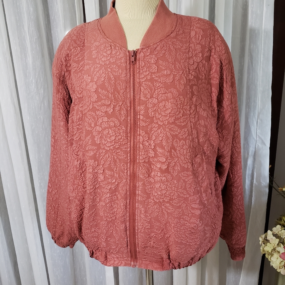 Textured Rose 100% Silk Quilted Bomber Jacket